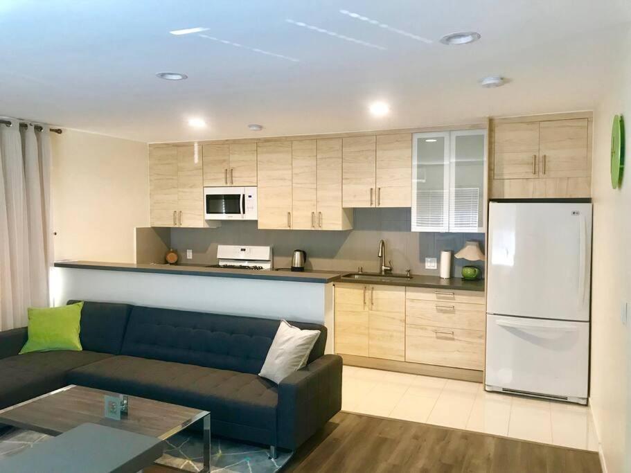 Private Modern Guesthouse With Backyard Λος Άντζελες Εξωτερικό φωτογραφία