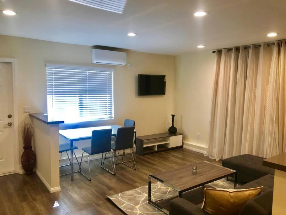Private Modern Guesthouse With Backyard Λος Άντζελες Εξωτερικό φωτογραφία